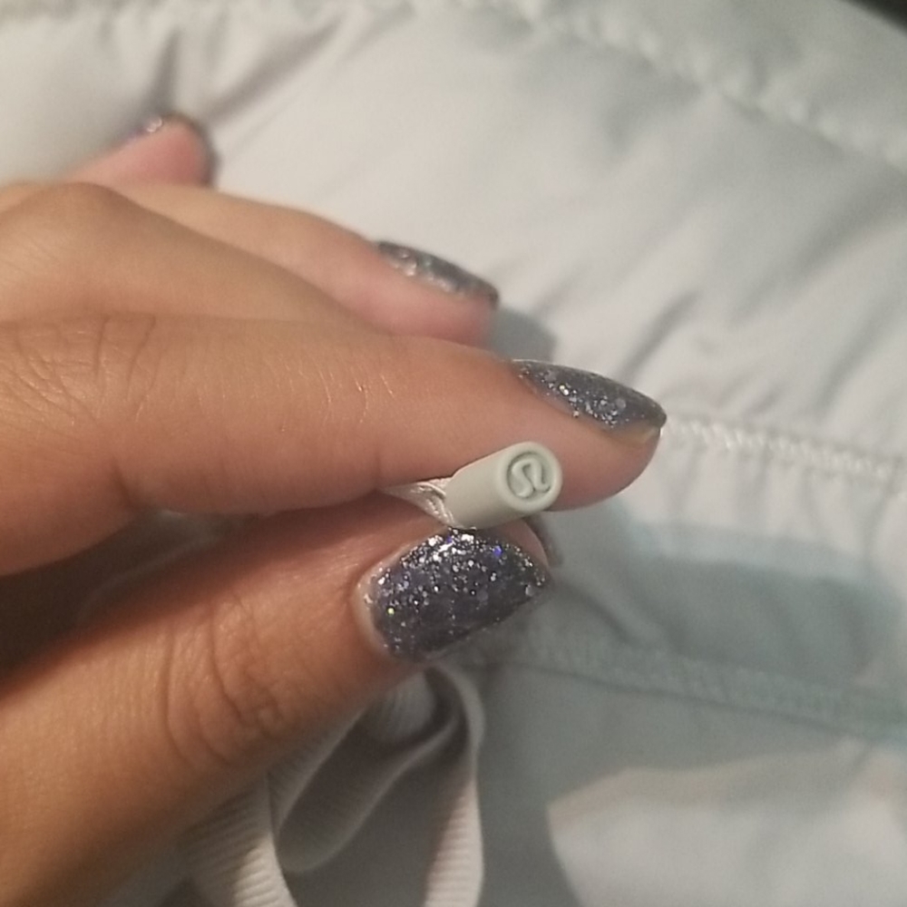 Lululemon down puffer jacket - Picture 5 of 10